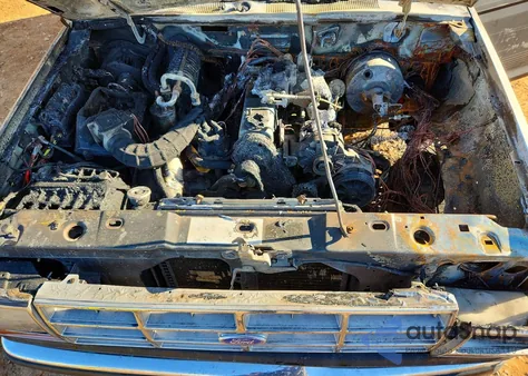 1990 Ford Ranger z USA, uszkodzony, nr VIN 1FTCR10A4LUC01656